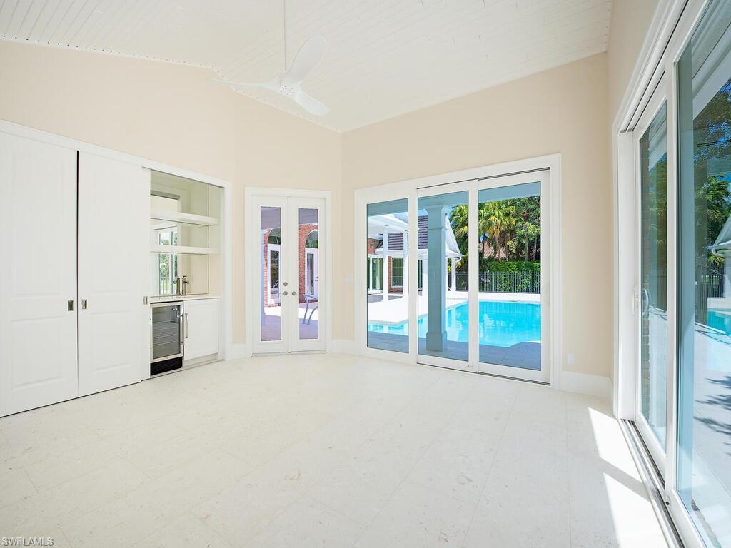 4756 Pond Apple DR N