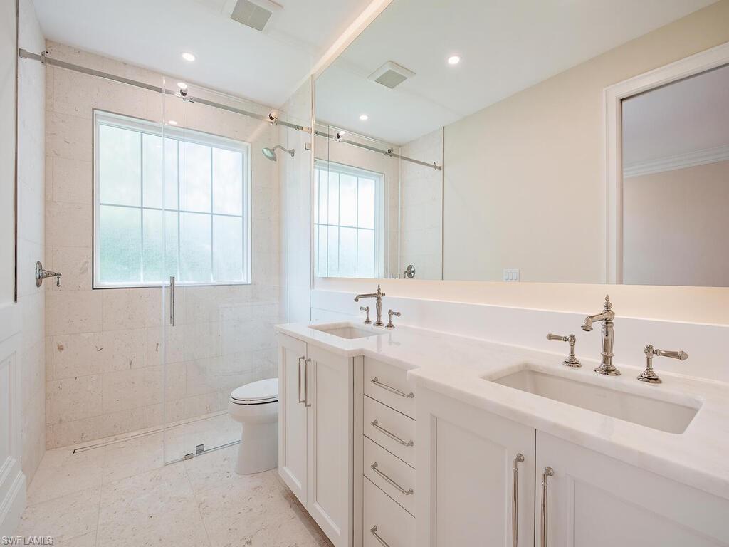 4756 Pond Apple DR N