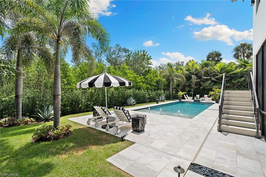 210 Topanga DR
