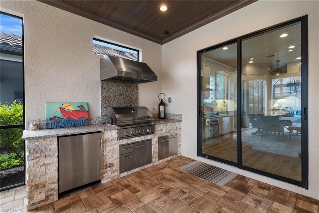 9405 Terresina DR
