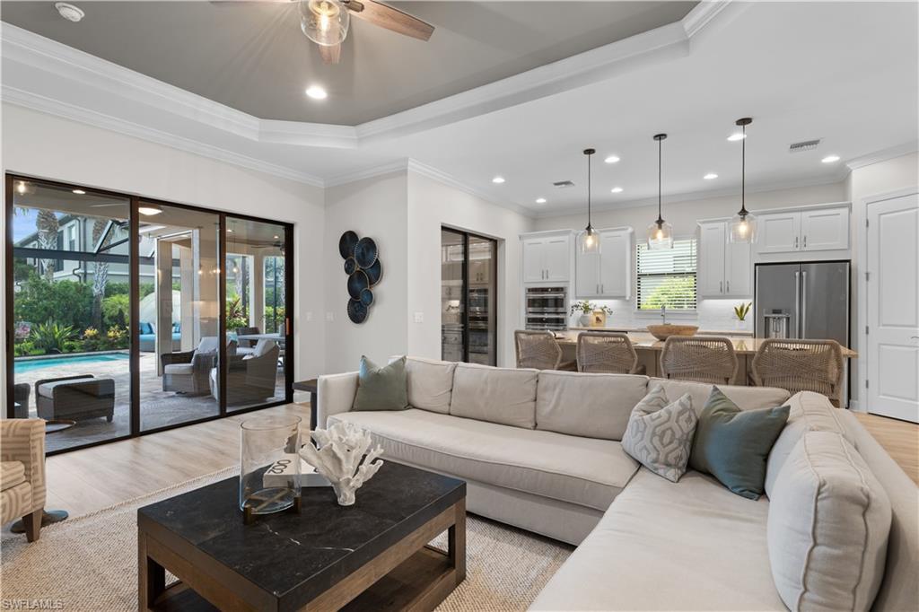 9405 Terresina DR