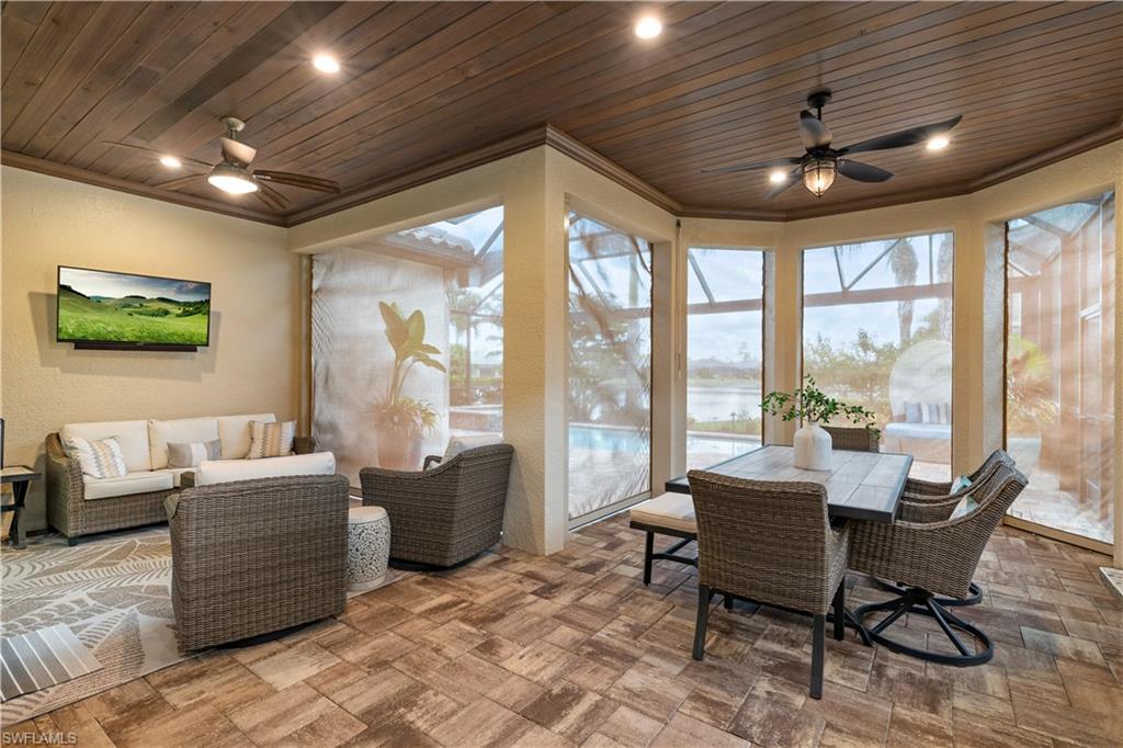 9405 Terresina DR
