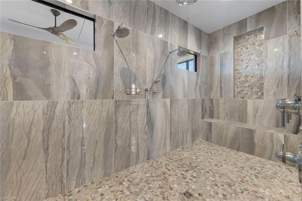 211 San Mateo DR