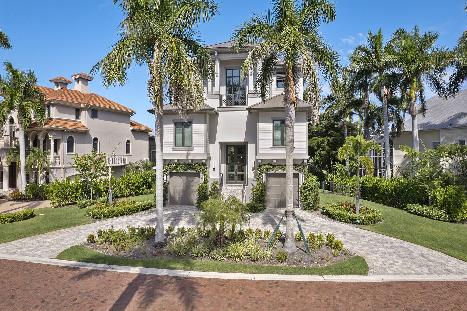 211 San Mateo Drive