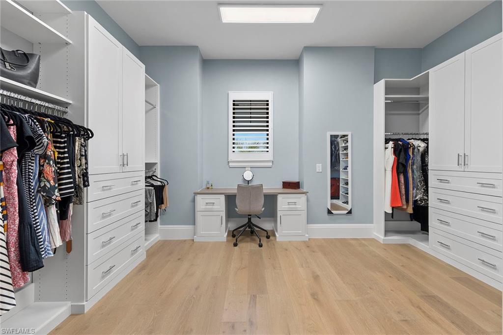 211 San Mateo DR