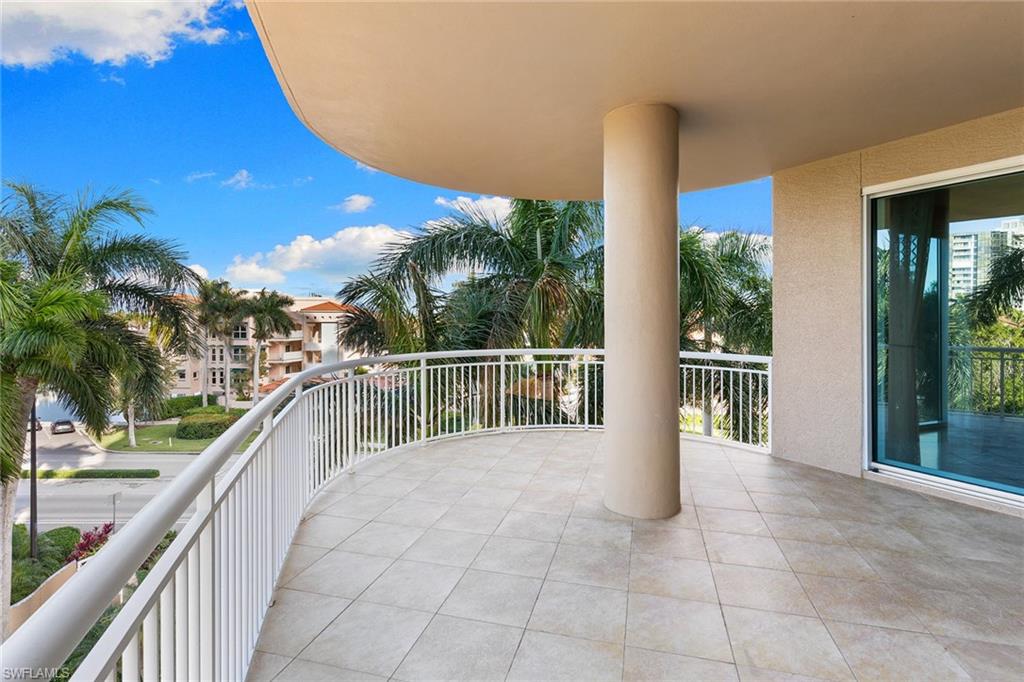 4501 Gulf Shore BLVD N # 405