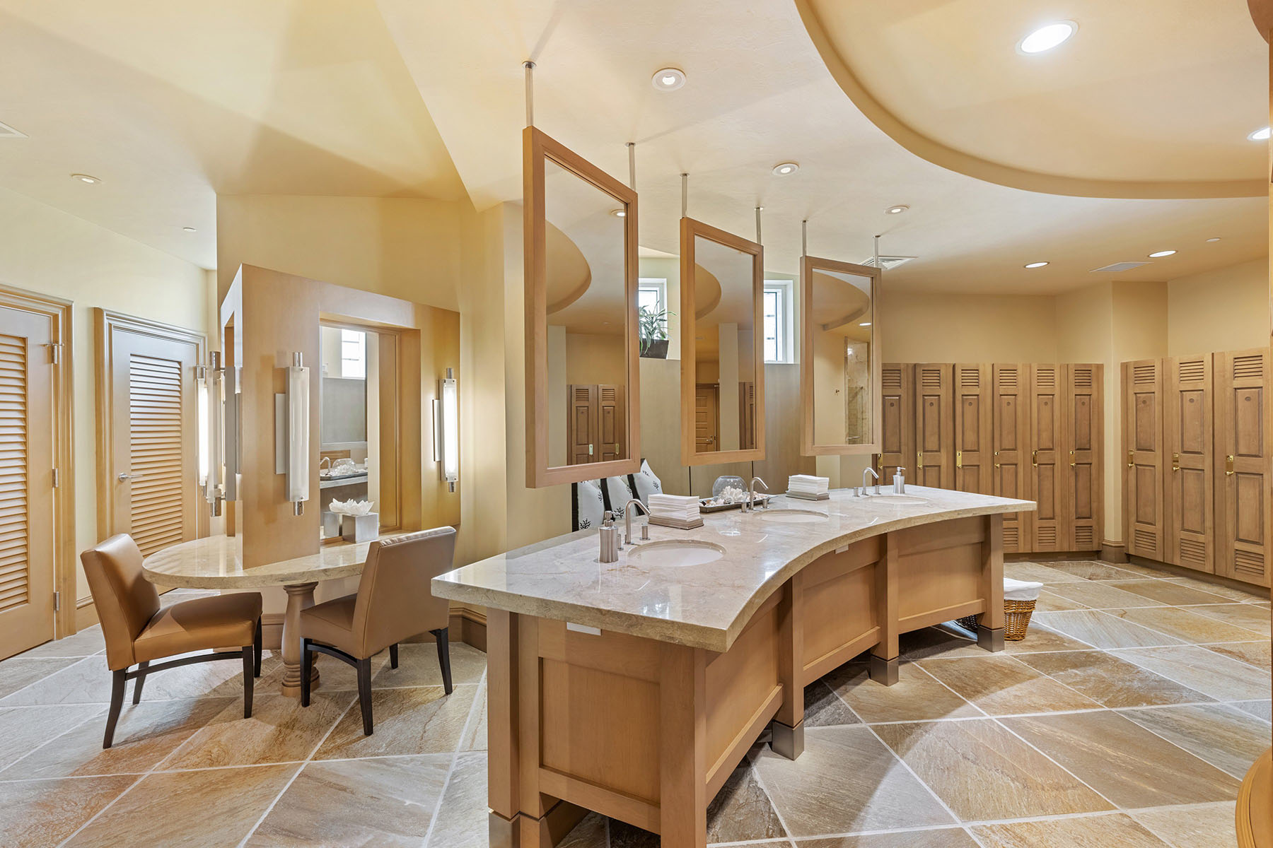 4501 Gulf Shore Boulevard N , 405