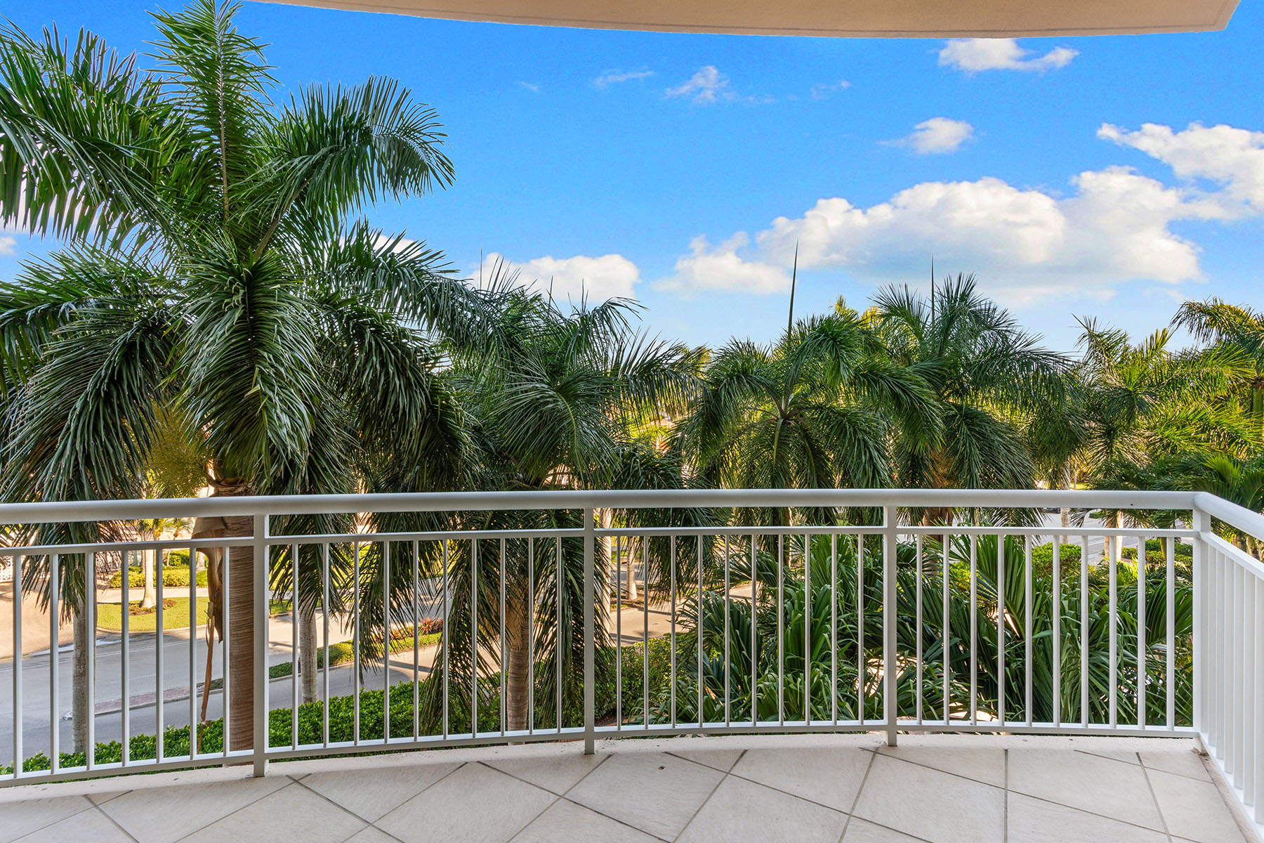 4501 Gulf Shore Boulevard N , 405