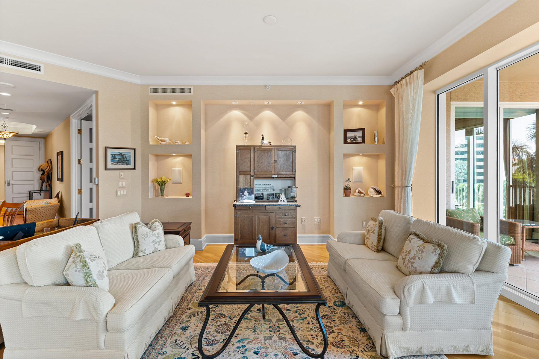 4501 Gulf Shore Boulevard N , 405