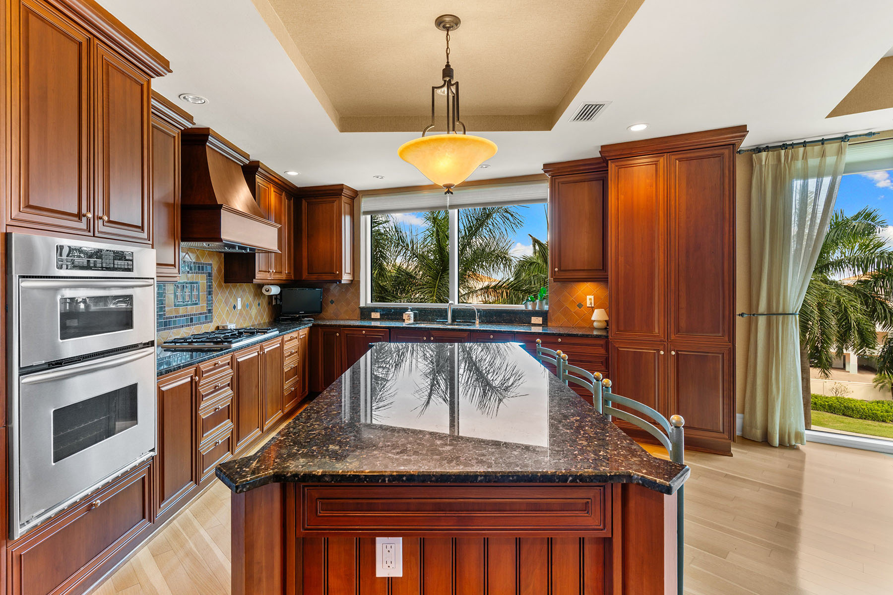 4501 Gulf Shore Boulevard N , 405