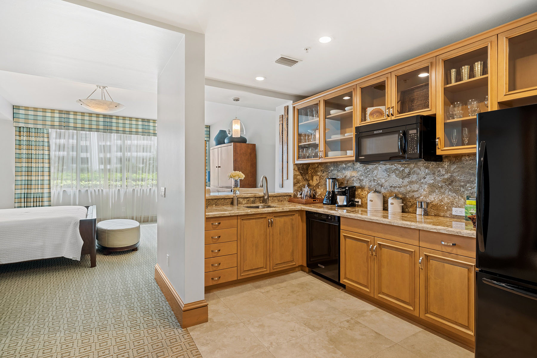 4501 Gulf Shore Boulevard N , 405