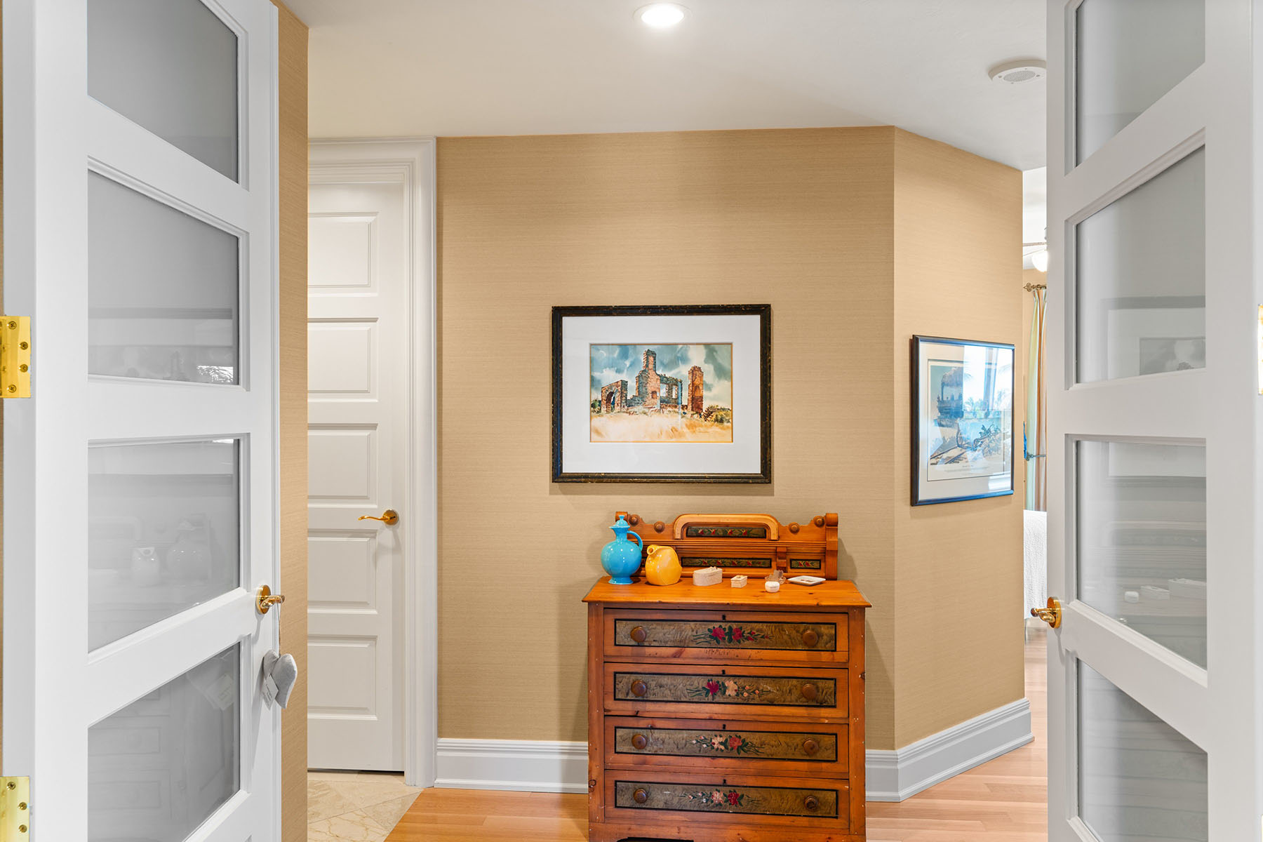 4501 Gulf Shore Boulevard N , 405