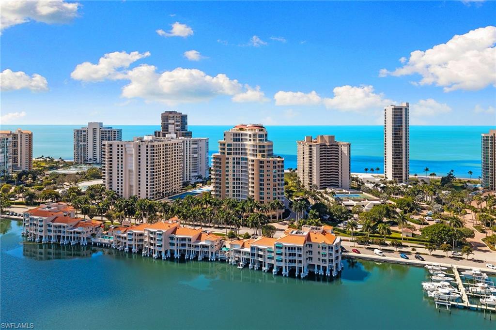 4501 Gulf Shore BLVD N # 405