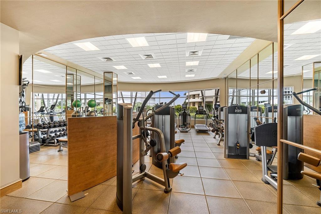 4501 Gulf Shore BLVD N # 405