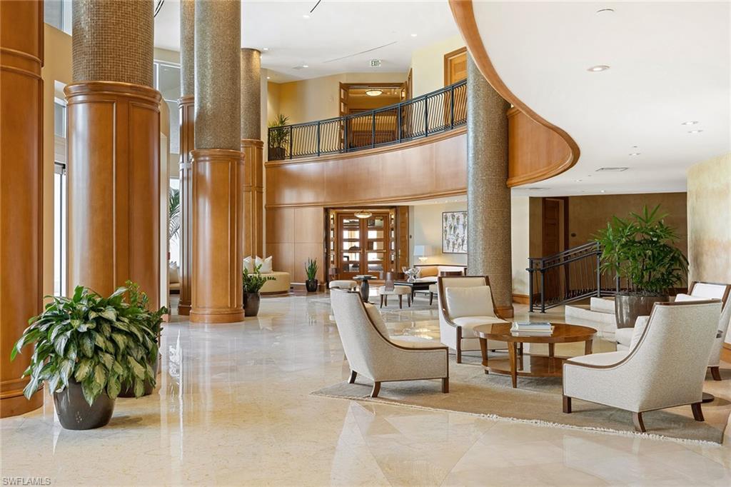 4501 Gulf Shore BLVD N # 405