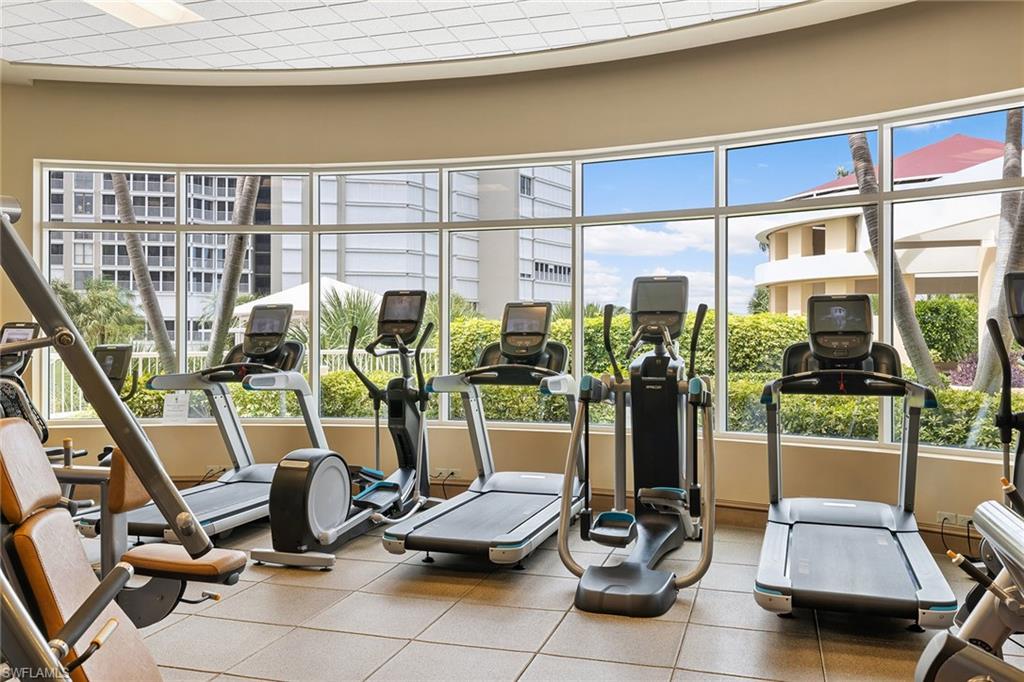 4501 Gulf Shore BLVD N # 405