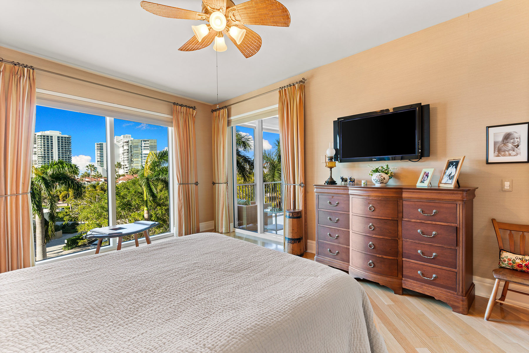 4501 Gulf Shore Boulevard N , 405