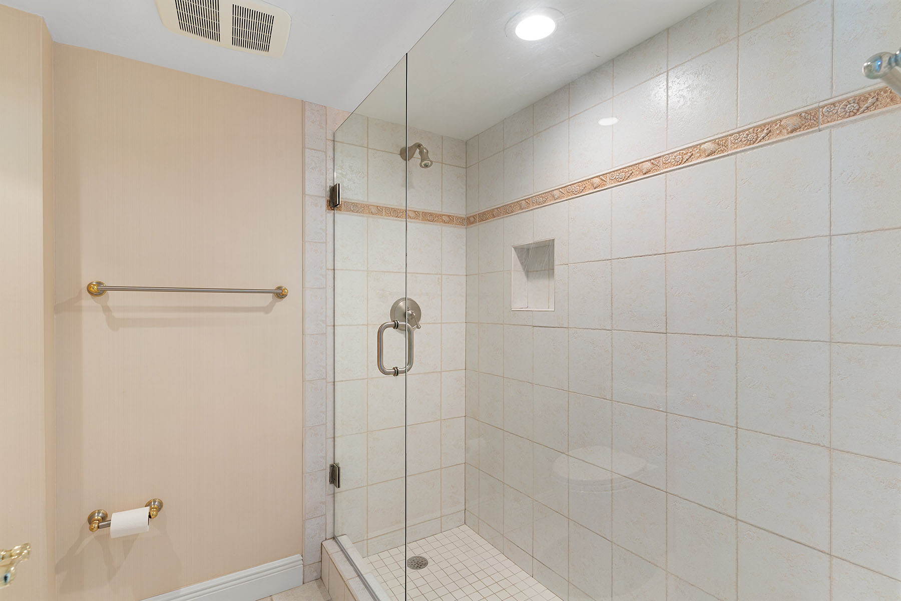 9051 Gulf Shore Drive , 701