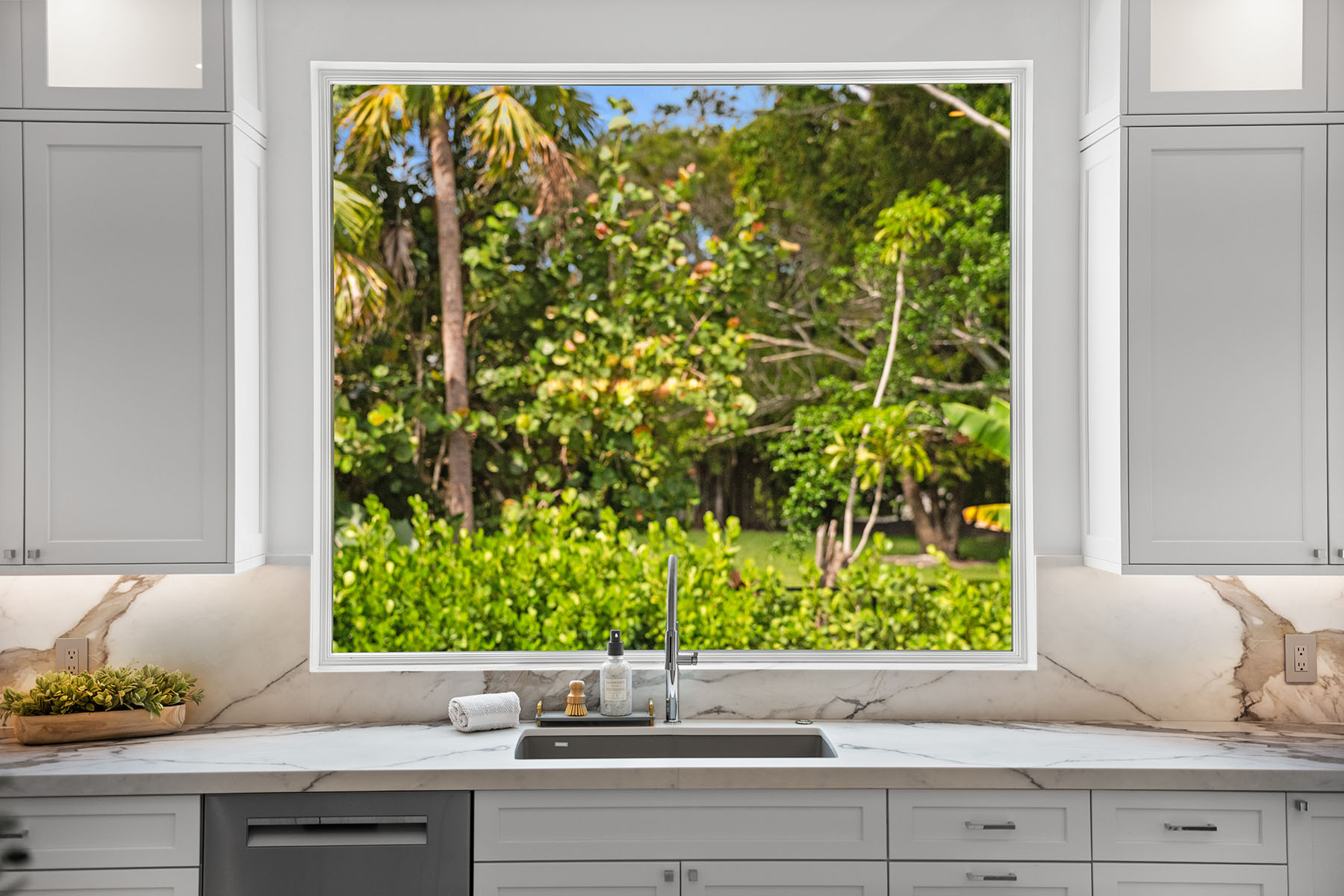 623 Park Shore Drive