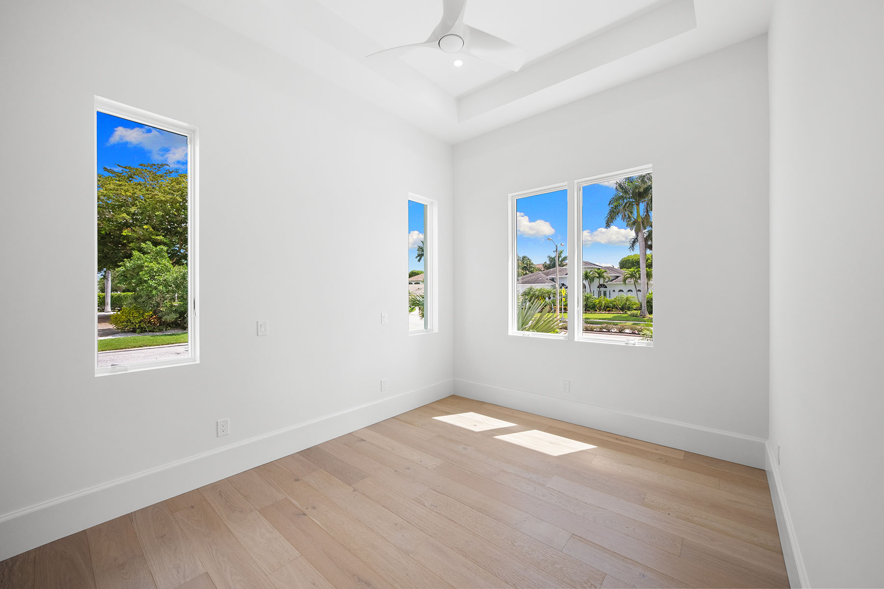 623 Park Shore Drive