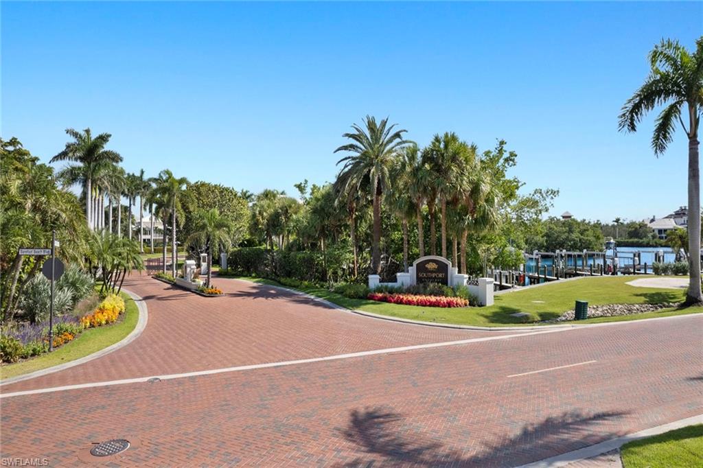 211 San Mateo DR