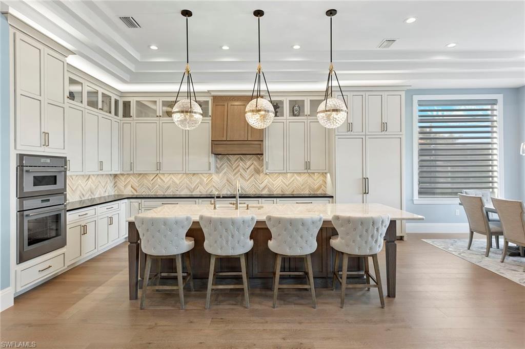 211 San Mateo DR