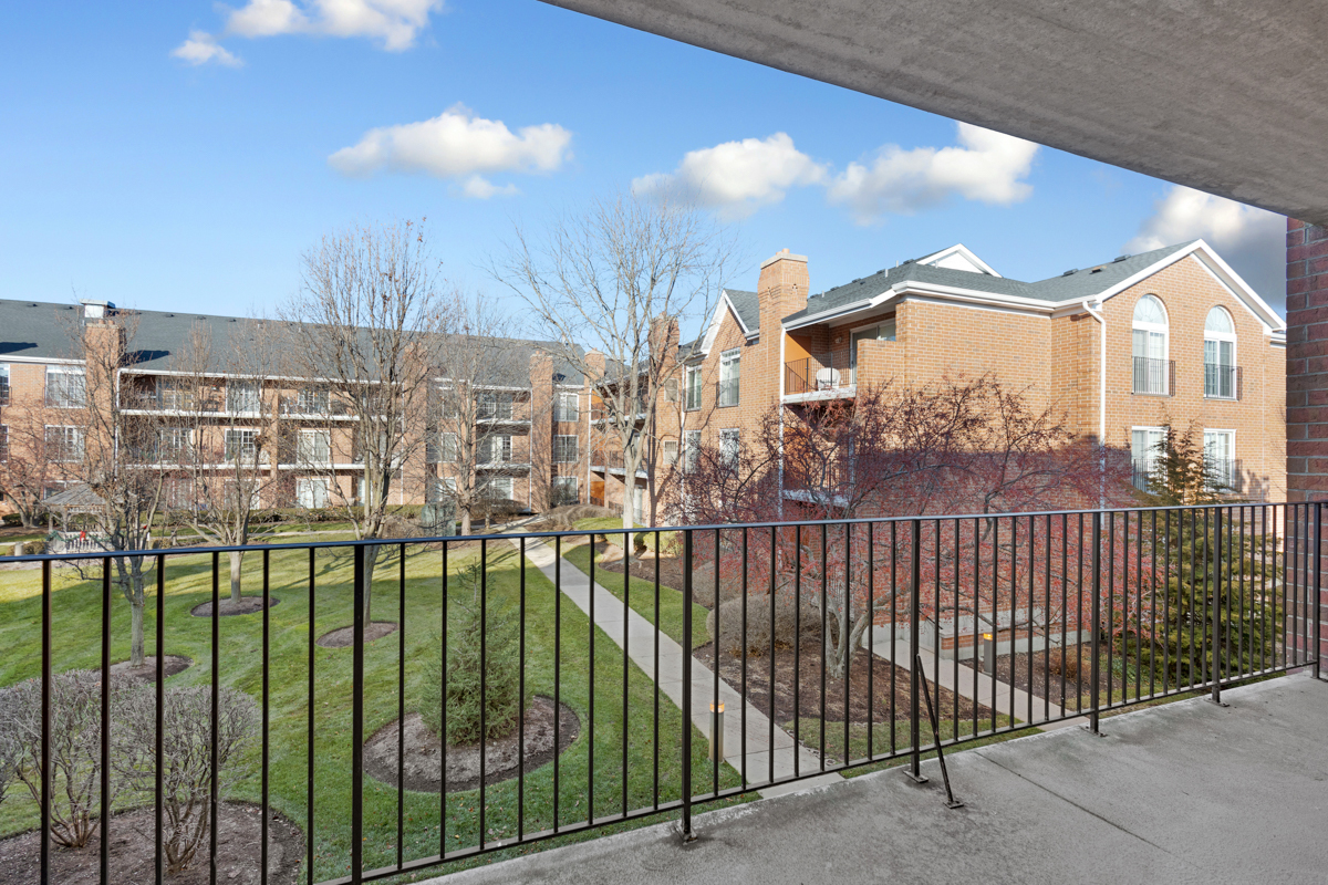 43 Hunt Club Drive Unit: 43