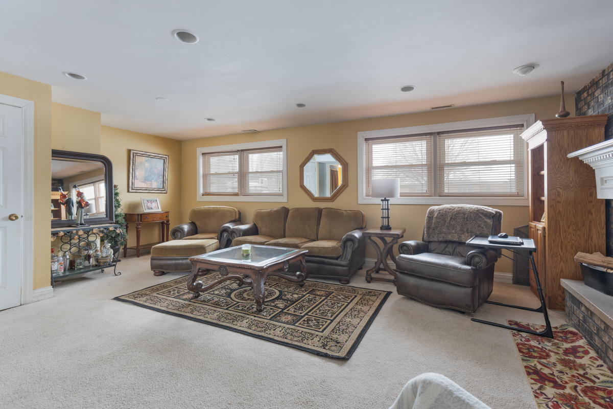4N615 Faireno Drive