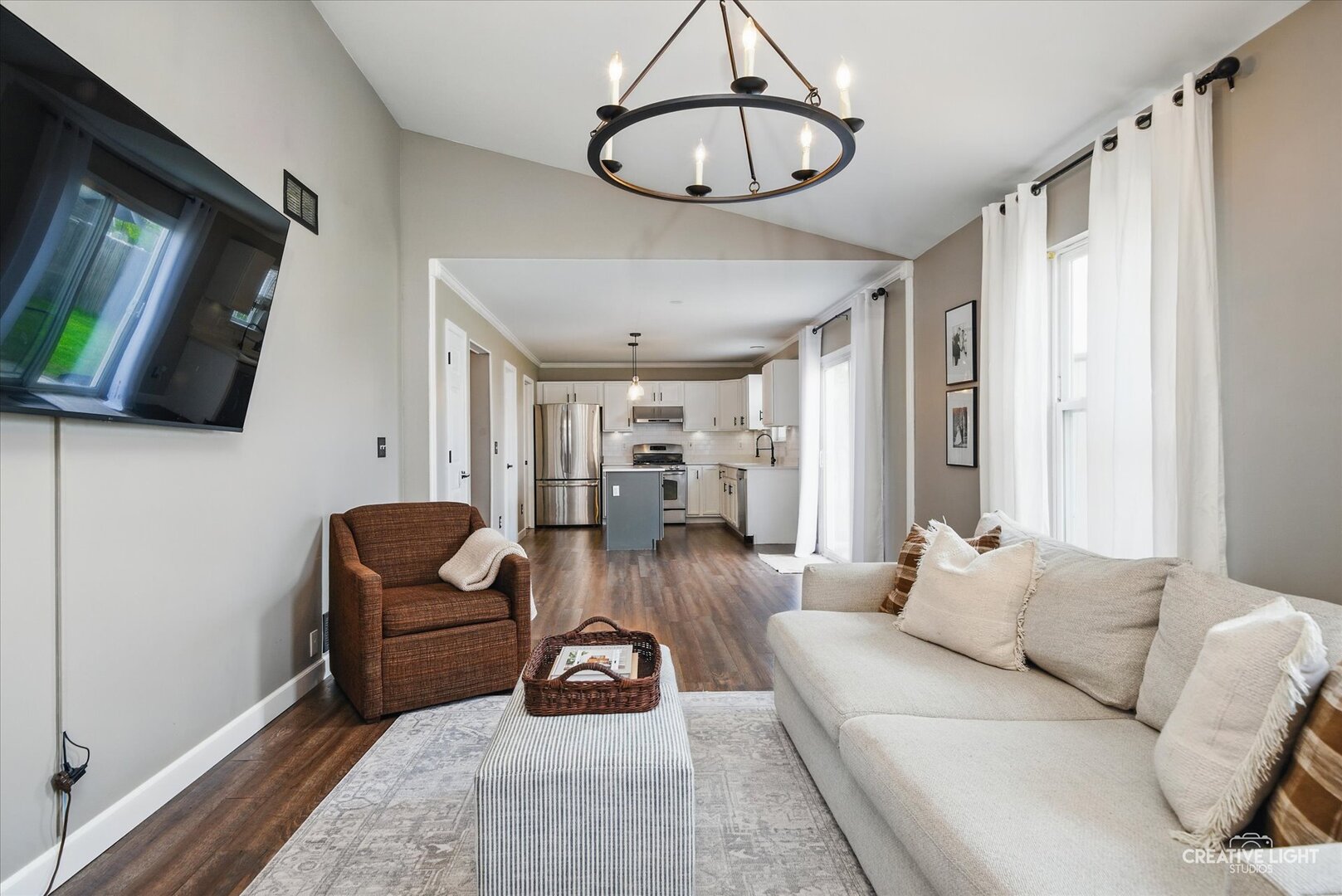 51 W Prairiefield Avenue