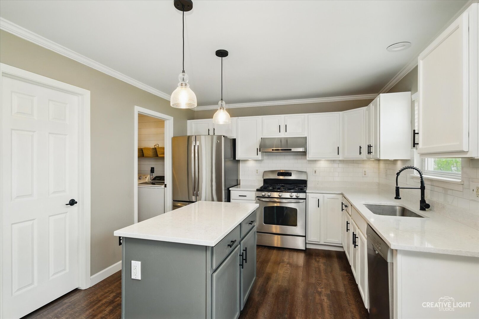 51 W Prairiefield Avenue