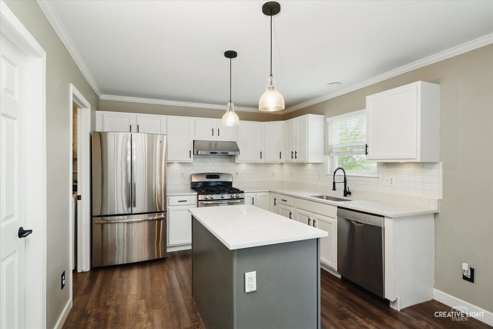 51 W Prairiefield Avenue