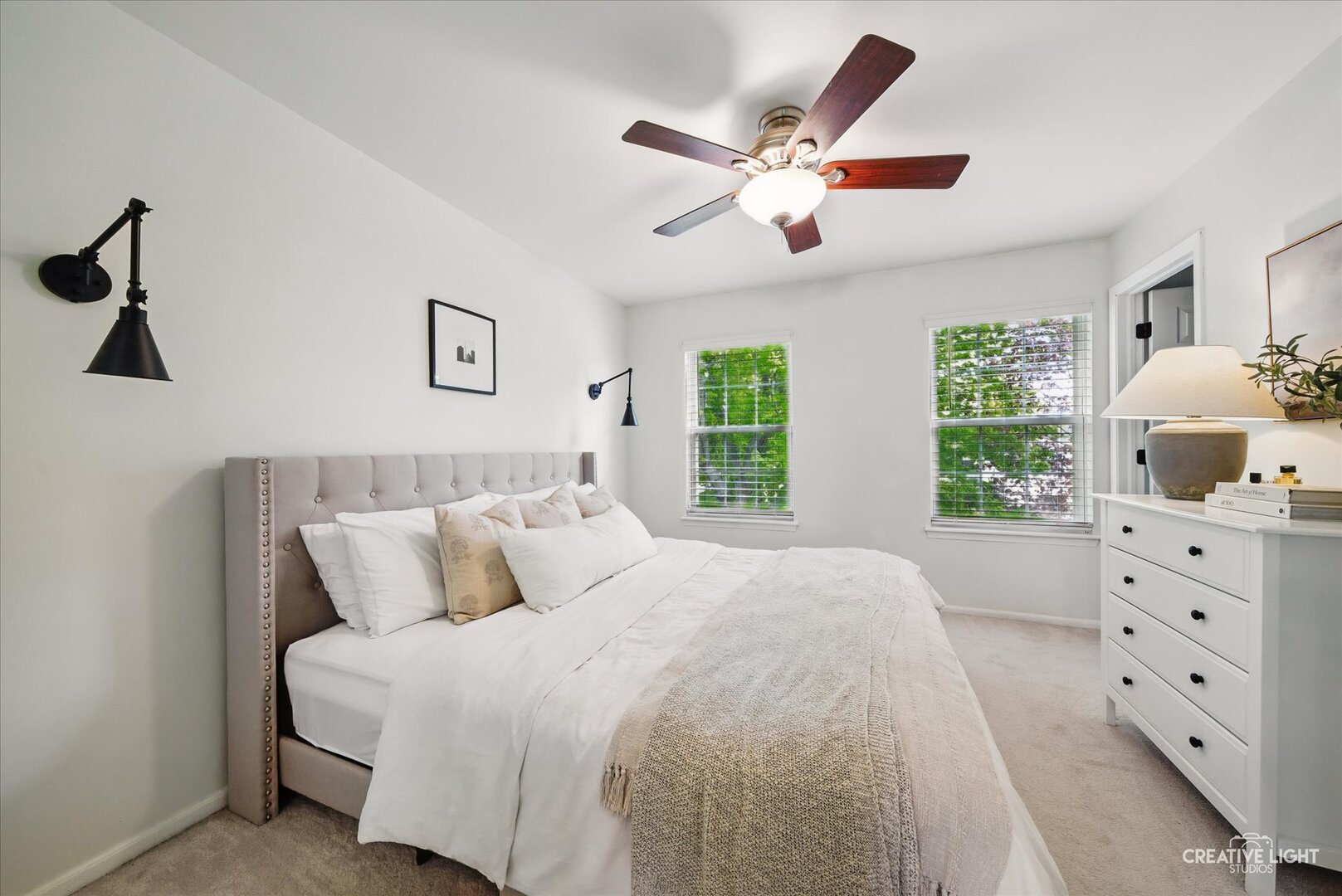 51 W Prairiefield Avenue