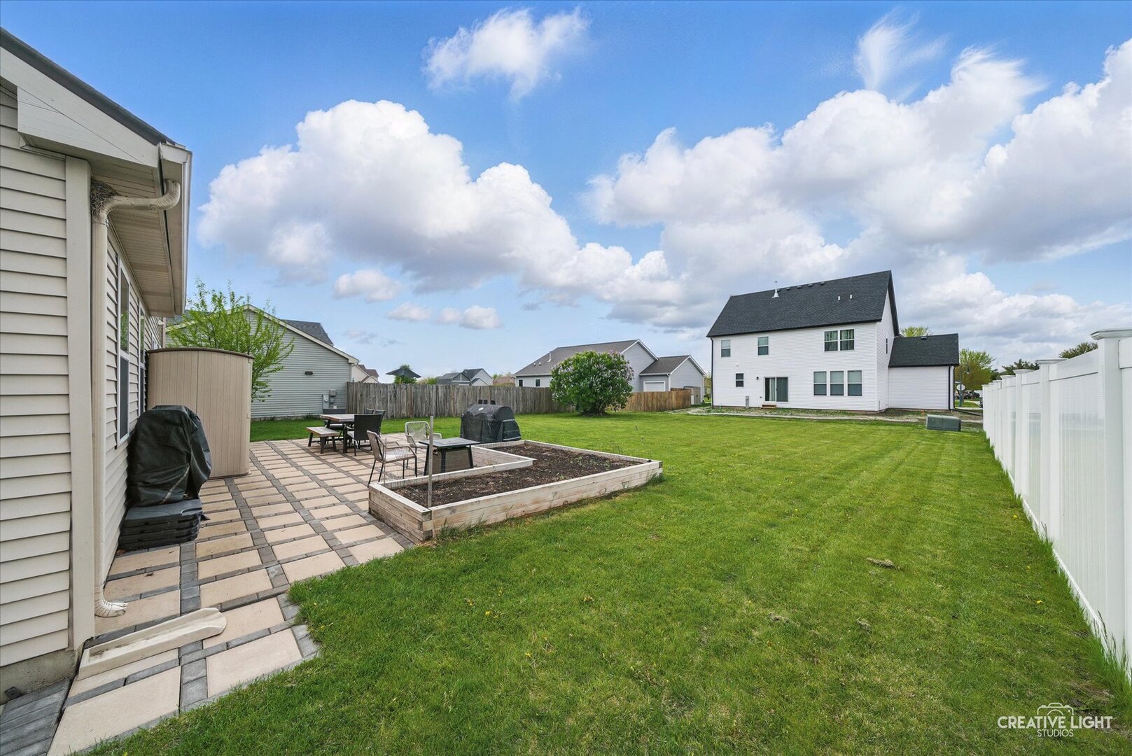 51 W Prairiefield Avenue