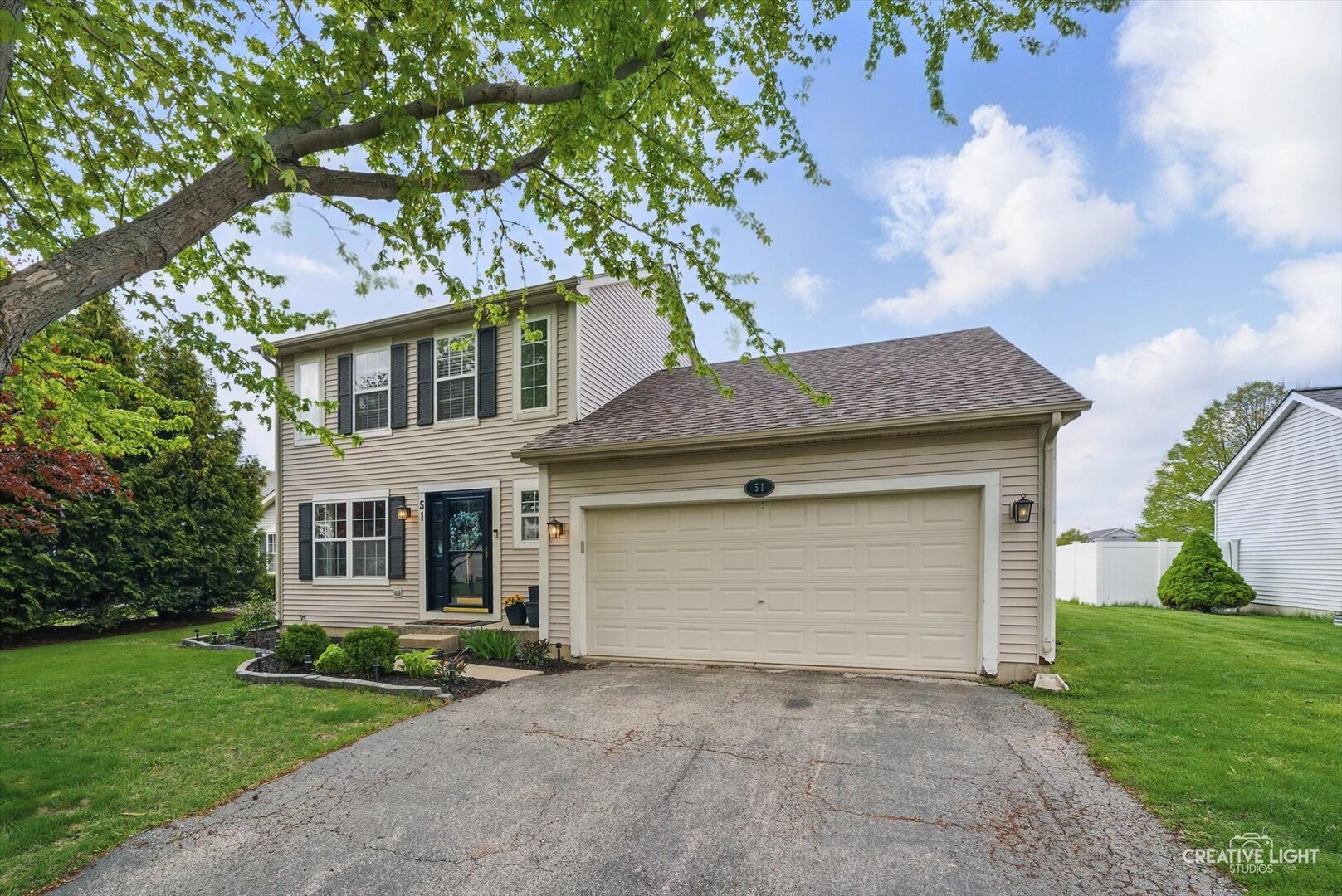 51 W Prairiefield Avenue