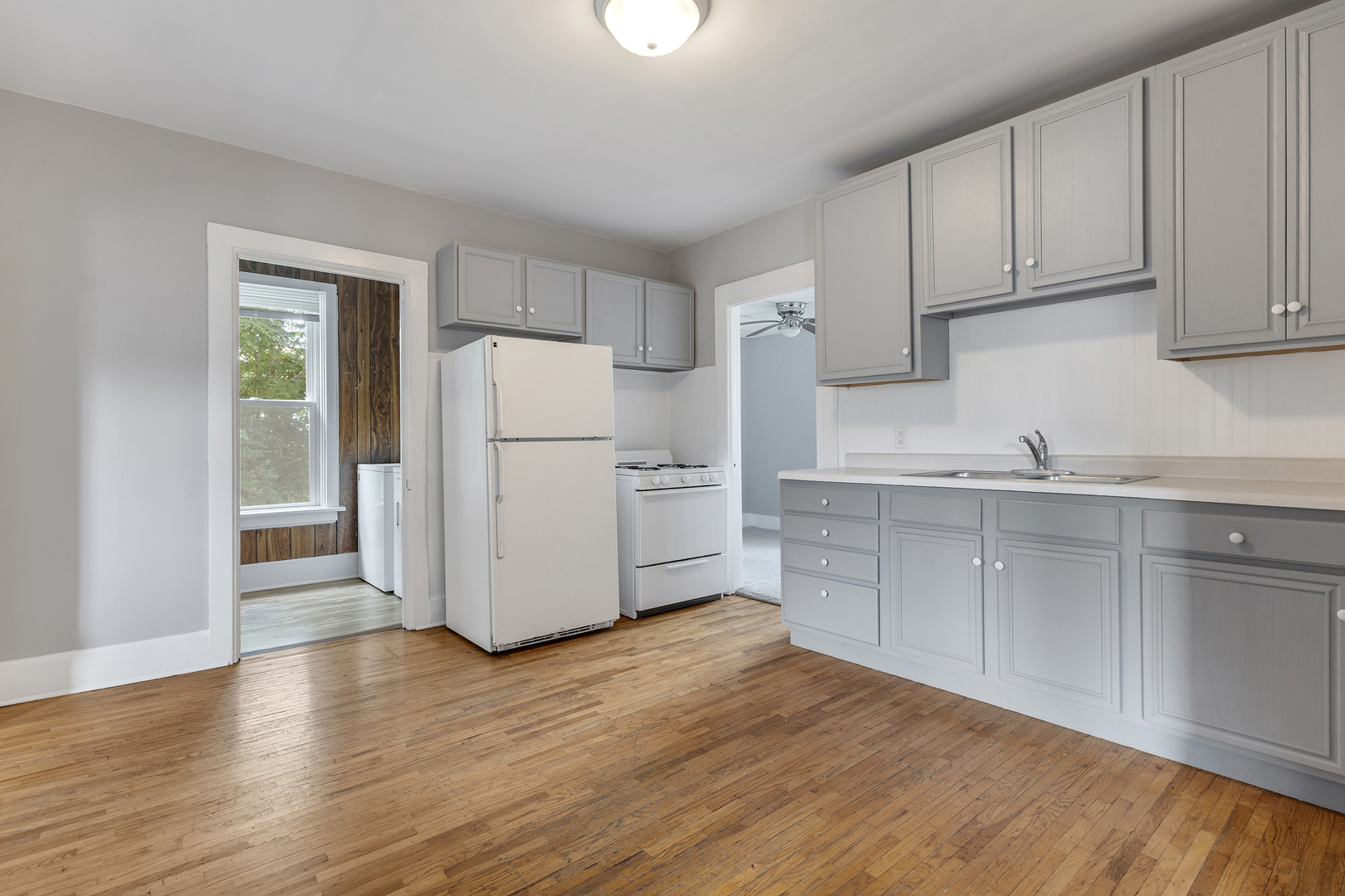 19025 E County Line Road Unit: 1