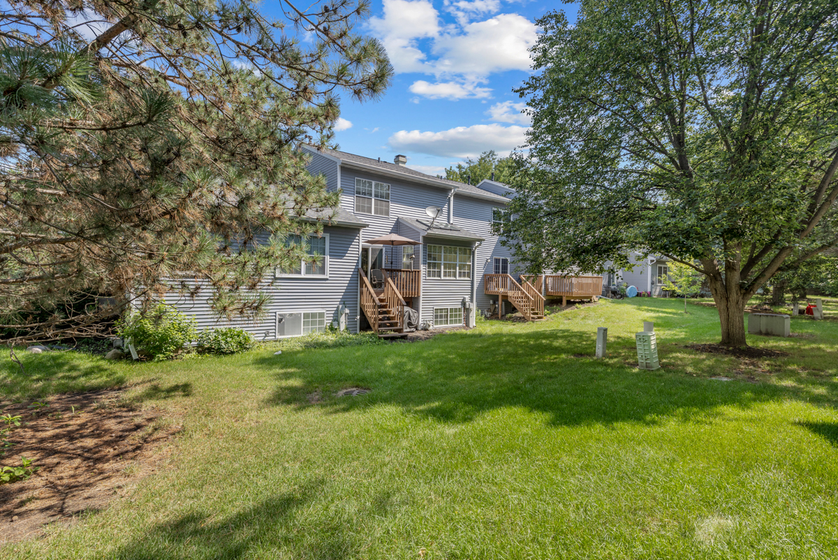 1352 Arlington Court