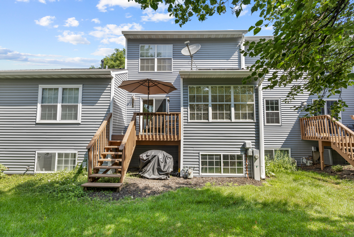 1352 Arlington Court