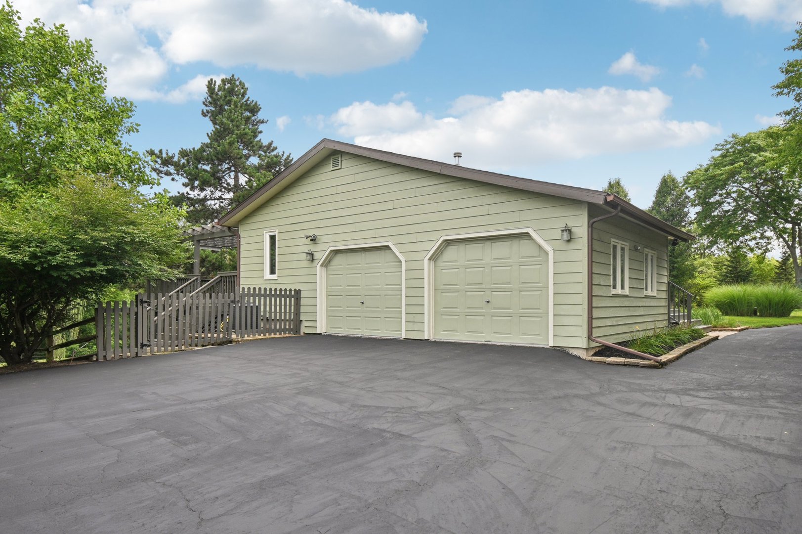 38W608 Sunvale Drive