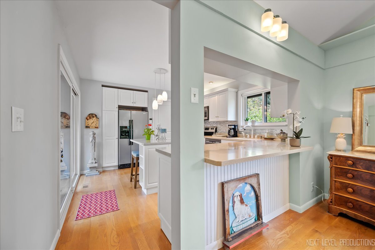 42W399 Hawthorne Court