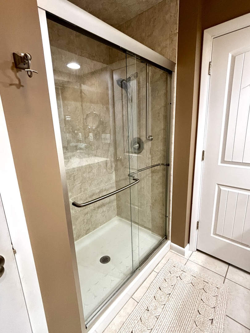 42W399 Hawthorne Court