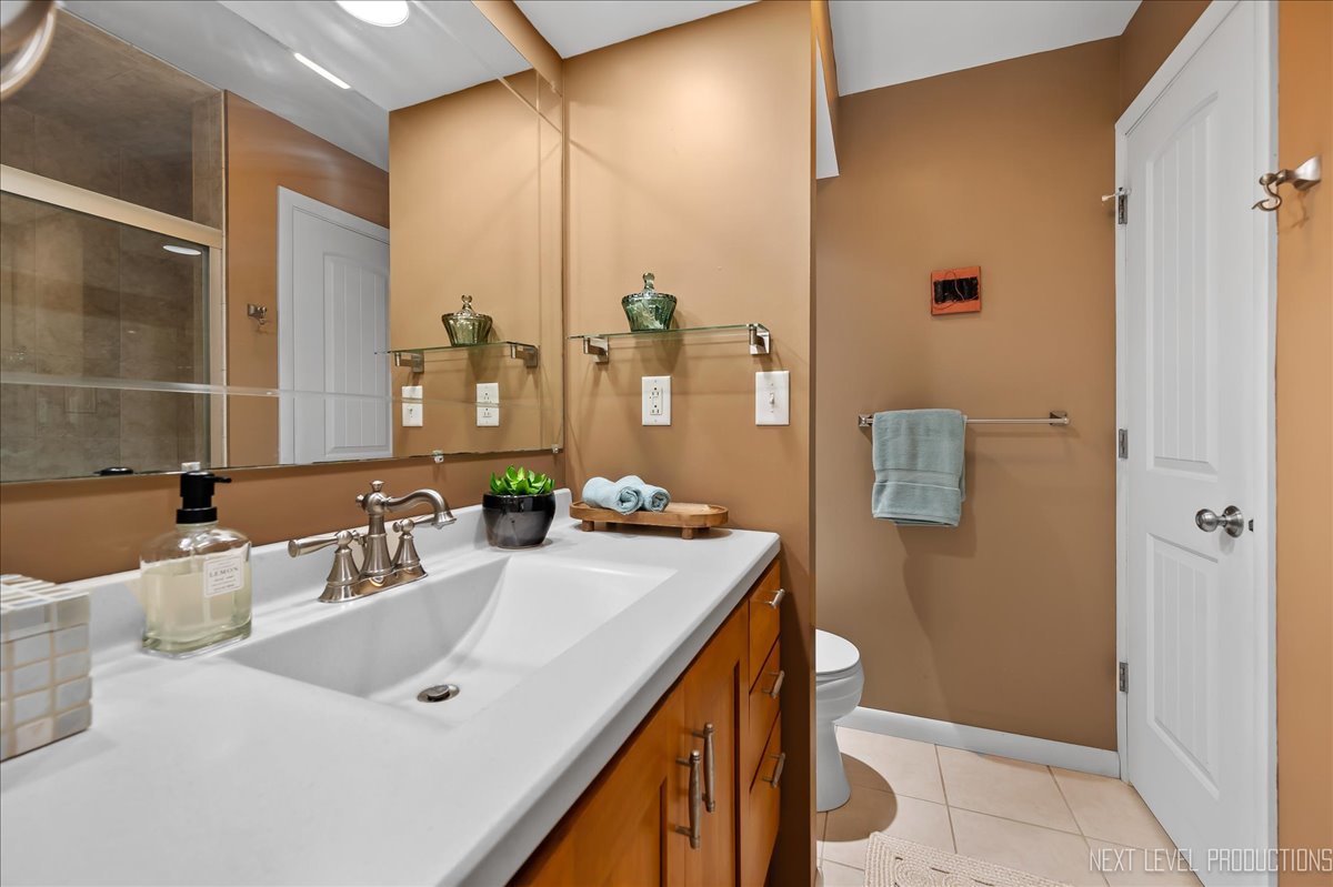 42W399 Hawthorne Court