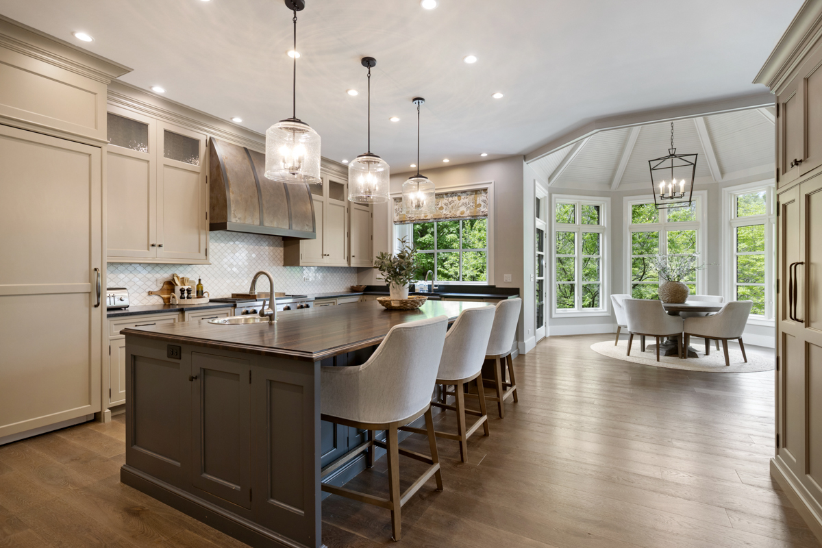 1010 Glenbriar Court