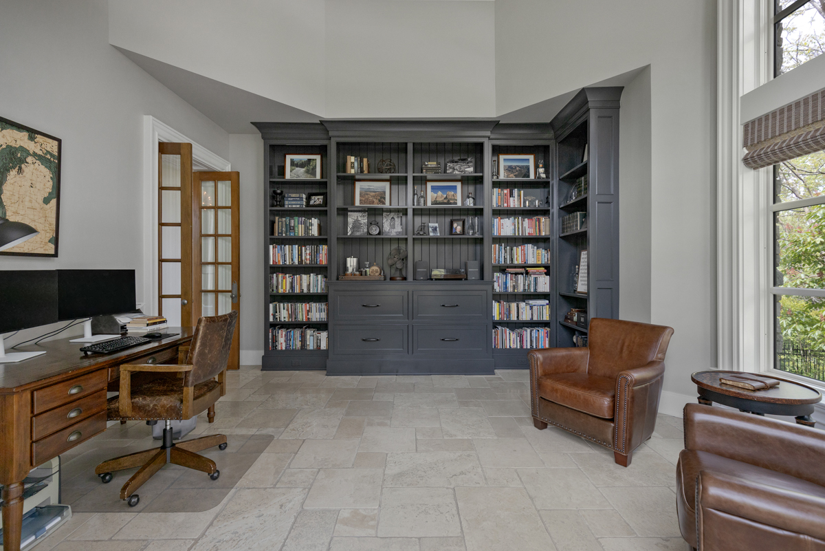 1010 Glenbriar Court