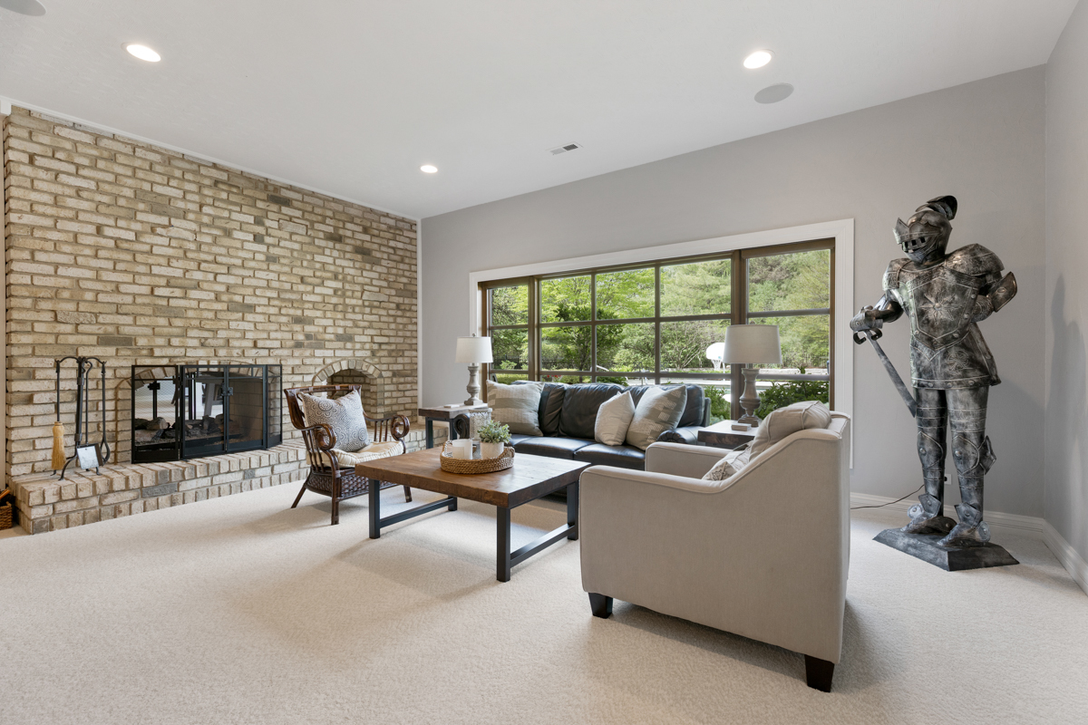 1010 Glenbriar Court