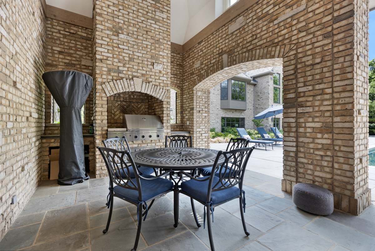 1010 Glenbriar Court
