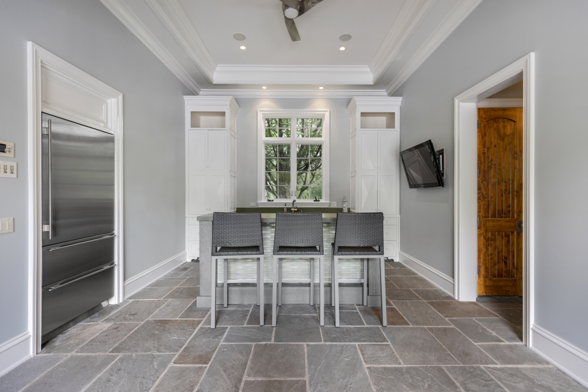 1010 Glenbriar Court