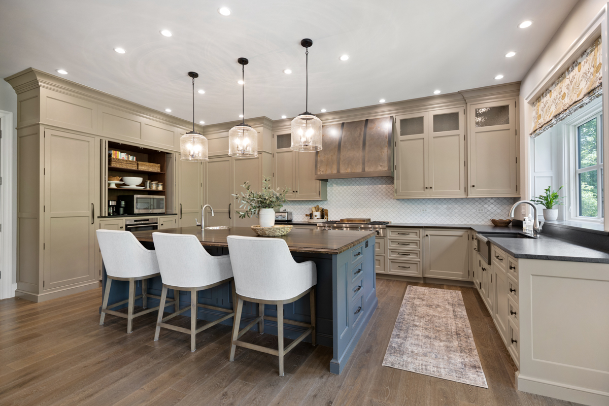 1010 Glenbriar Court