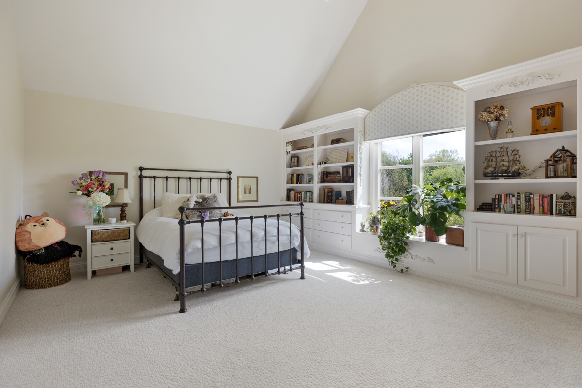 1010 Glenbriar Court