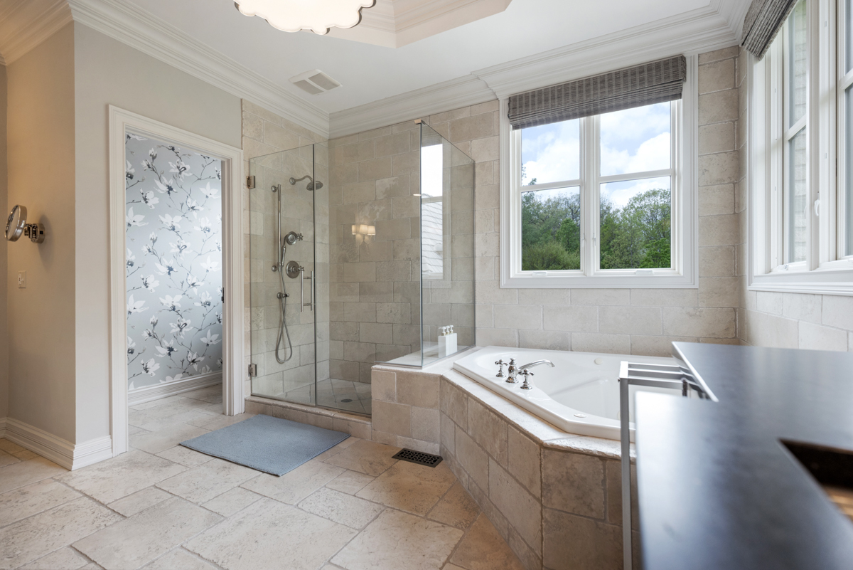 1010 Glenbriar Court