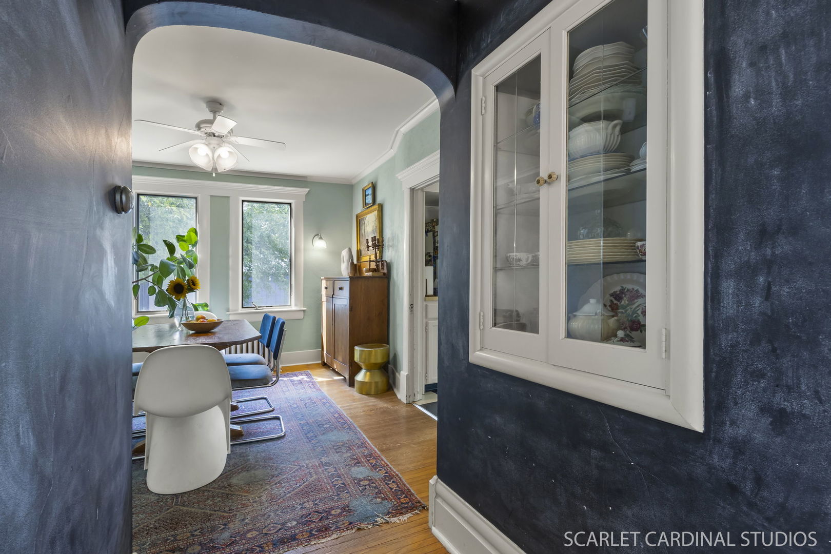 221 E Shannon Street E